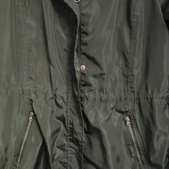 Olive Green Hooded Rain Windbreaker Jacket - Picture 12 of 13